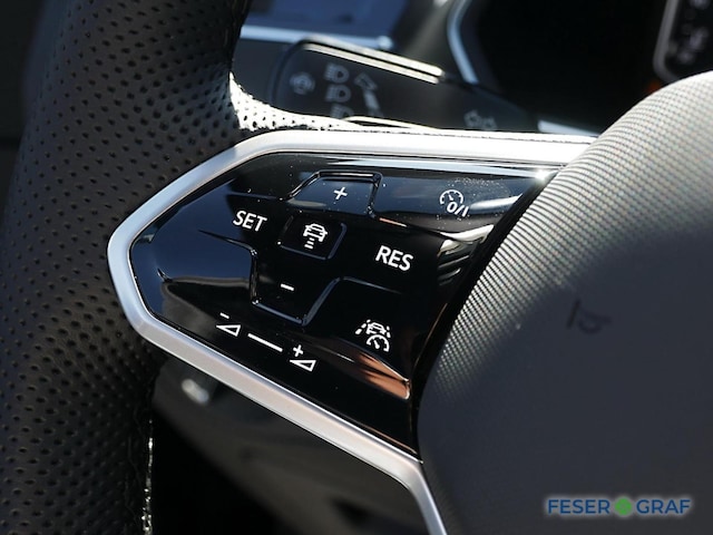 Volkswagen Tiguan IQ.Drive R-Line