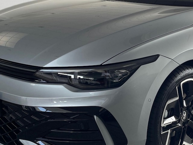 Volkswagen Golf R-Line Variant