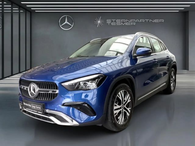 Mercedes-Benz GLA 200 GLA 200 d Progressive