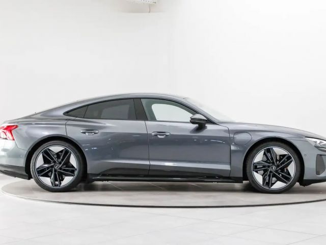 Audi RS e-tron GT B&O WäPu Matrix 360° HUD Massage