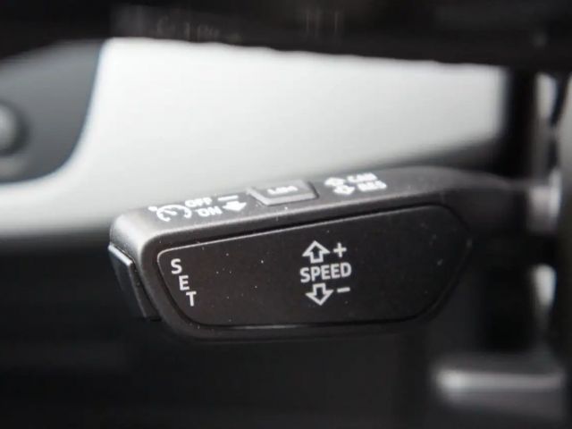 Audi A4 30 TDI Avant