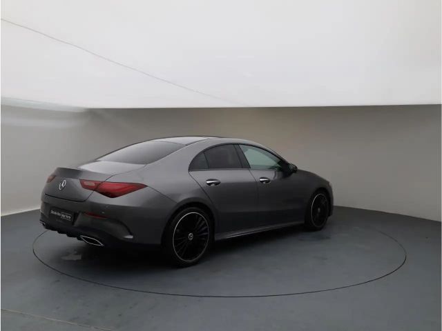 Mercedes-Benz CLA 200 AMG Line Coupé