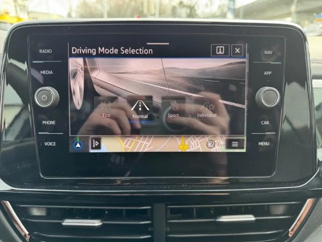 Volkswagen T-Roc 1.5 TSI DSG R-Line