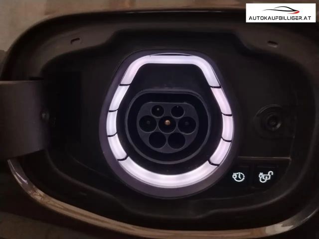 Ford Kuga Plug in Hybrid Titanium X