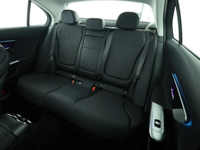 Mercedes-Benz C 200 AVANTGARDE Sedan