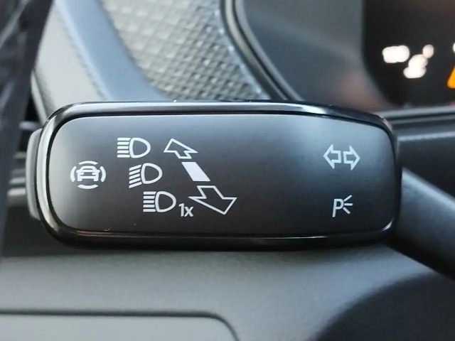 Volkswagen T-Cross 4Me TSI