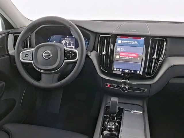 Volvo XC60 AWD Dark Plus