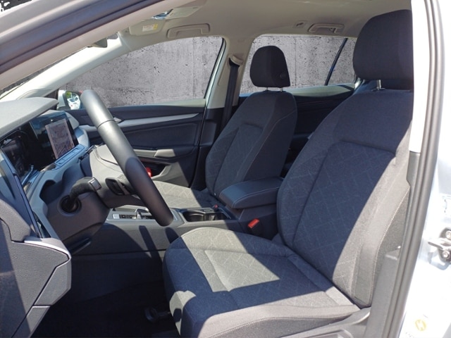 Volkswagen Golf 1.5 eTSI DSG Variant