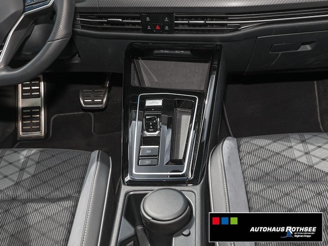 Volkswagen Golf 1.5 eTSI DSG Golf VIII R-Line