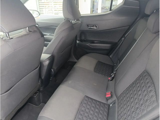 Toyota C-HR Hybride Team D