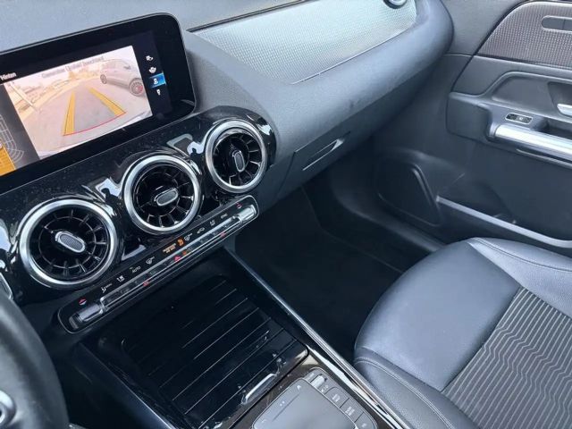 Mercedes-Benz GLA 200 GLA 200 d