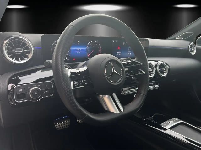 Mercedes-Benz A 200 AMG Line Hatchback