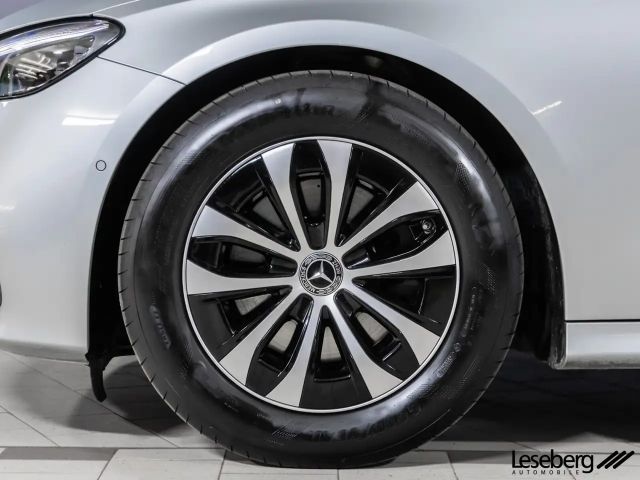 Mercedes-Benz E 200 AVANTGARDE Estate