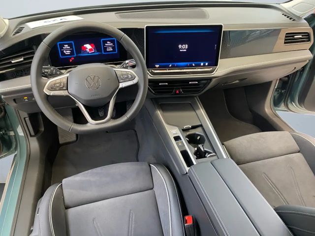 Volkswagen Passat 1.5 eTSI Business