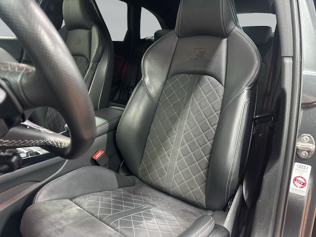 Audi S4 Avant Quattro