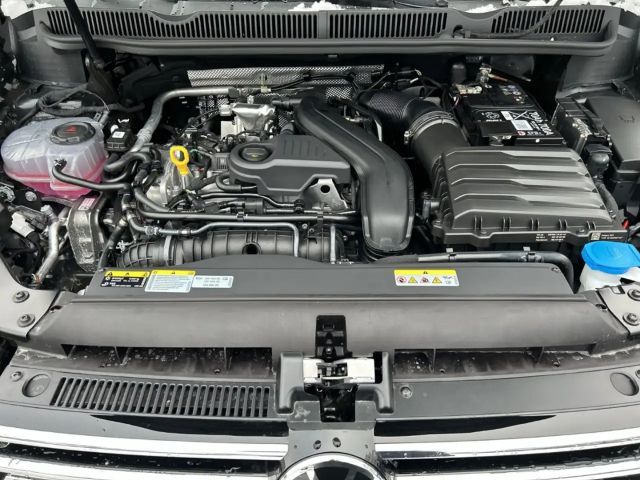 Volkswagen Touran 1.5 TSI DSG R-Line