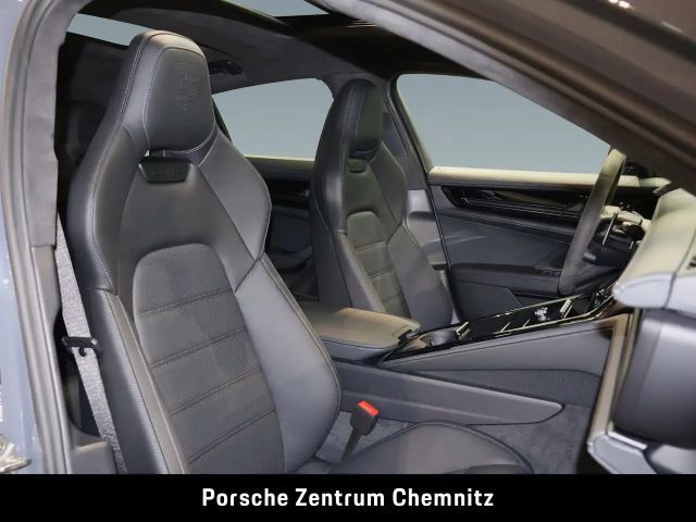 Porsche Panamera 4 GTS