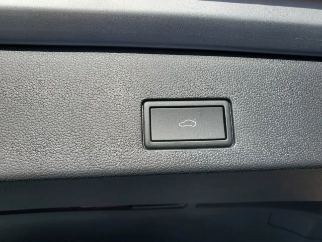 Volkswagen Golf DSG Life Variant