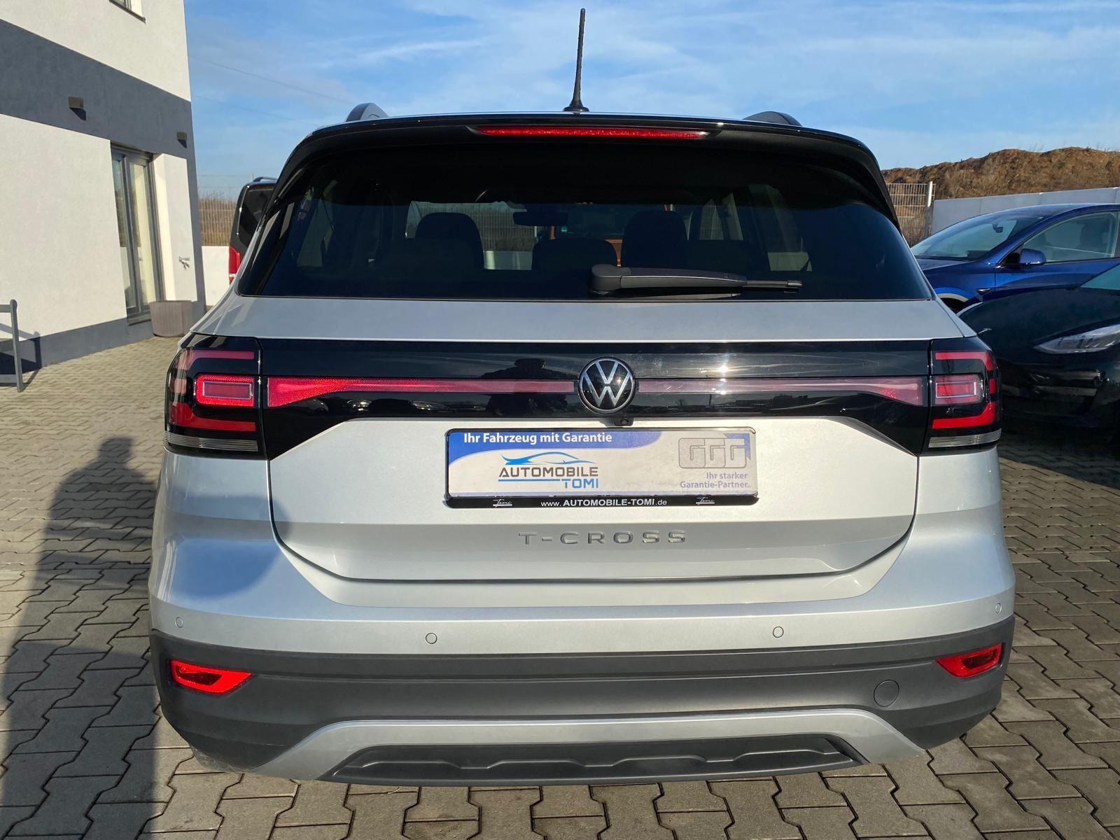 Volkswagen T-Cross 1.0 LifeIR-CAM|NAVI|PDC|6Gang|HU NEU|