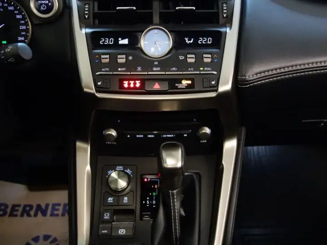 Lexus NX Hybrid Aut. *CARPLAY *ASSISTENZ *LENKRADHZG