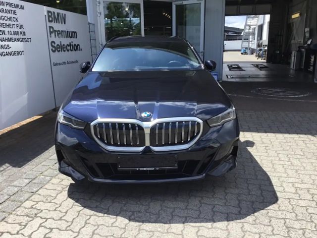 BMW 520 520d M-Sport Touring
