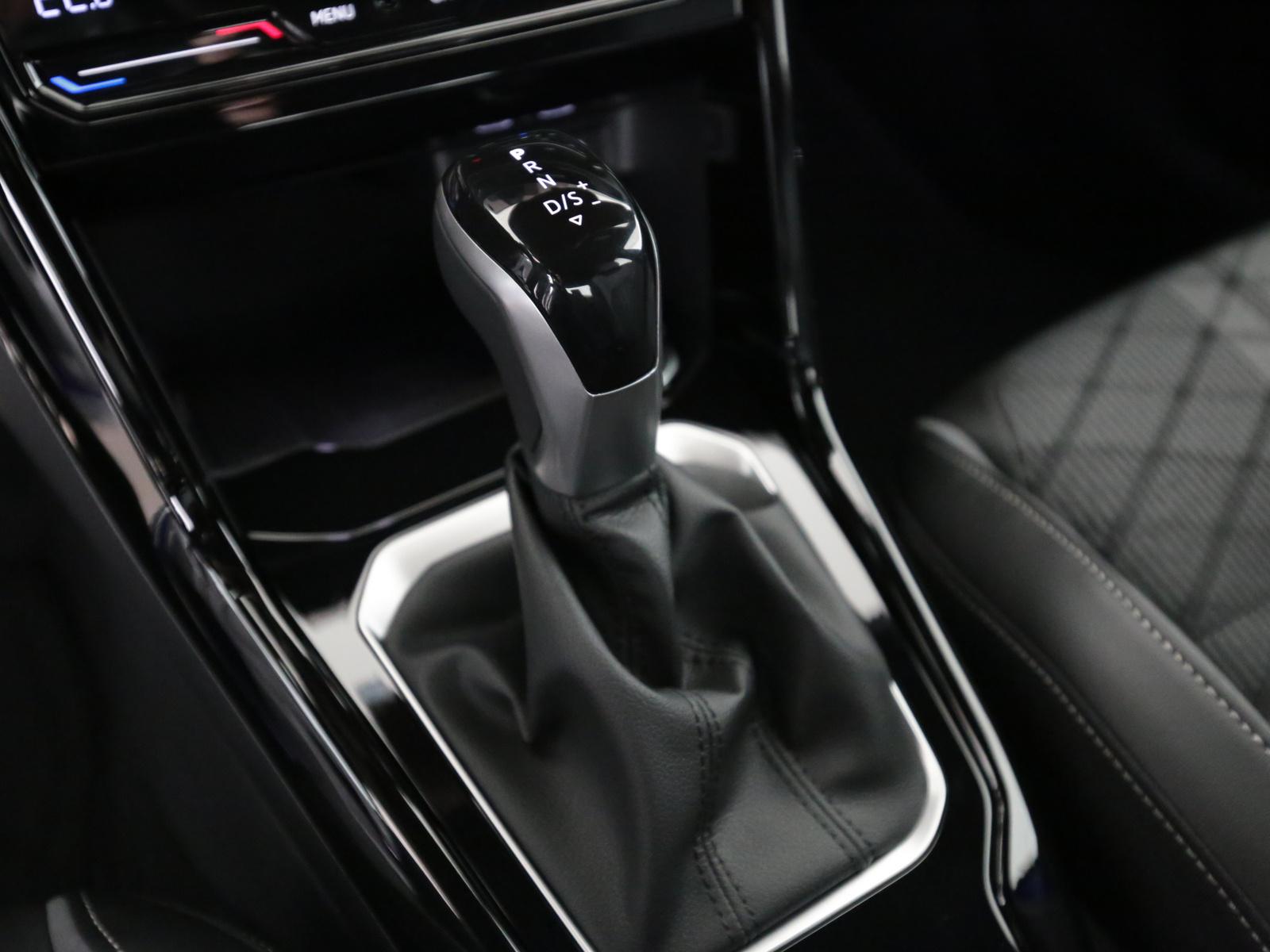 Volkswagen T-Roc 1.5 TSI DSG IQ.Drive R-Line Style