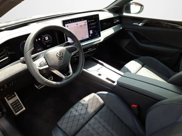 Volkswagen Passat R-Line Variant eHybrid