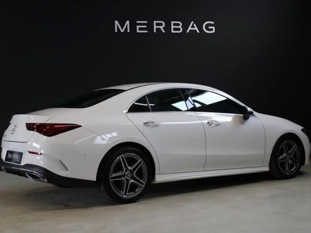 Mercedes-Benz CLA 180 AMG Line Coupé