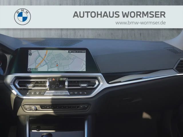 BMW 320 320d Sport Line Touring xDrive