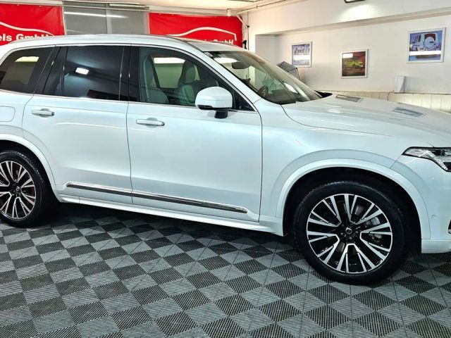 Volvo XC90 AWD T8
