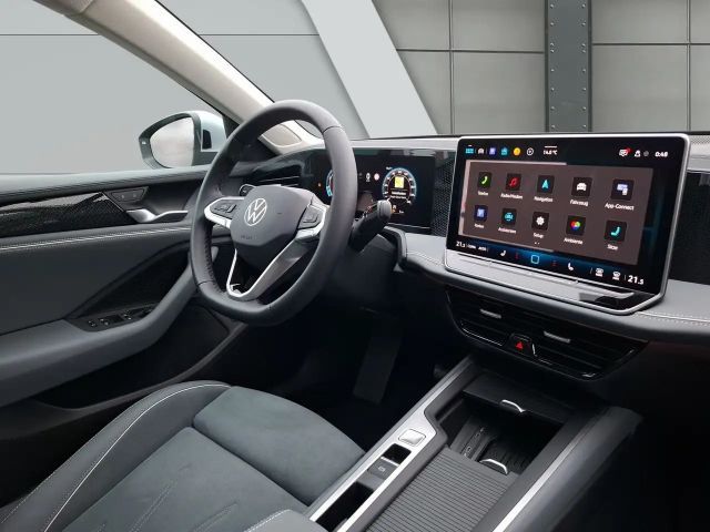 Volkswagen Passat 1.5 eTSI Business Variant