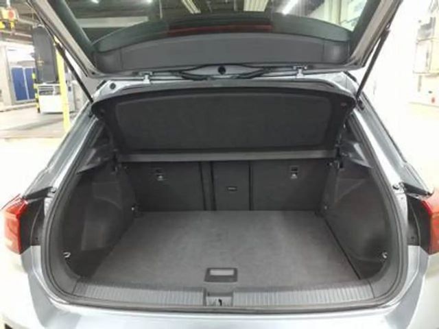 Volkswagen T-Roc 1.5 TSI DSG R-Line