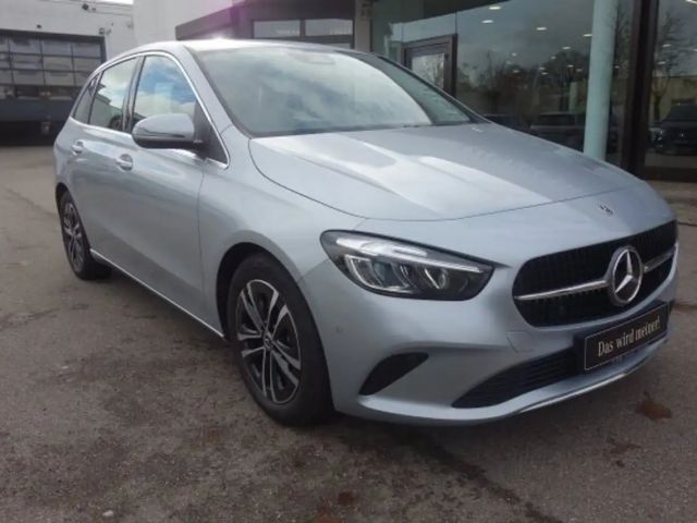 Mercedes-Benz B 180 Progressive