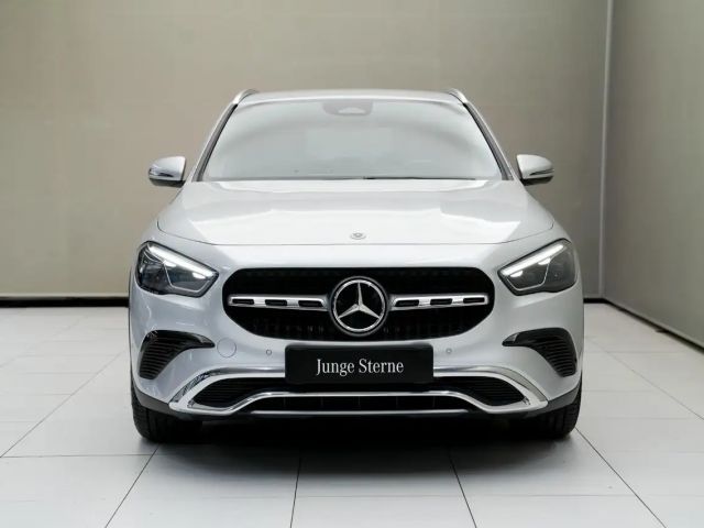 Mercedes-Benz GLA 180 GLA 180 d