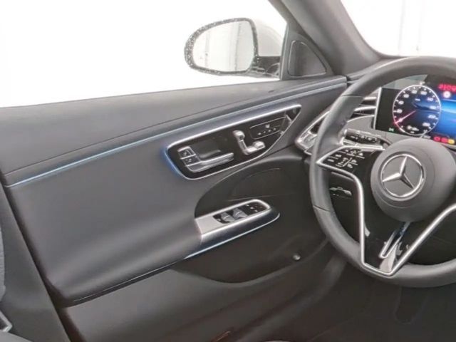 Mercedes-Benz E 200 AVANTGARDE Estate