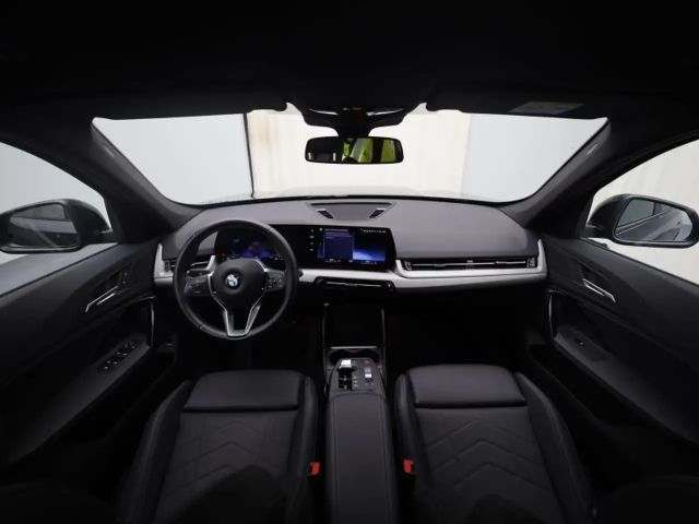 BMW X1 AUTOMAAT - NAVI - LED