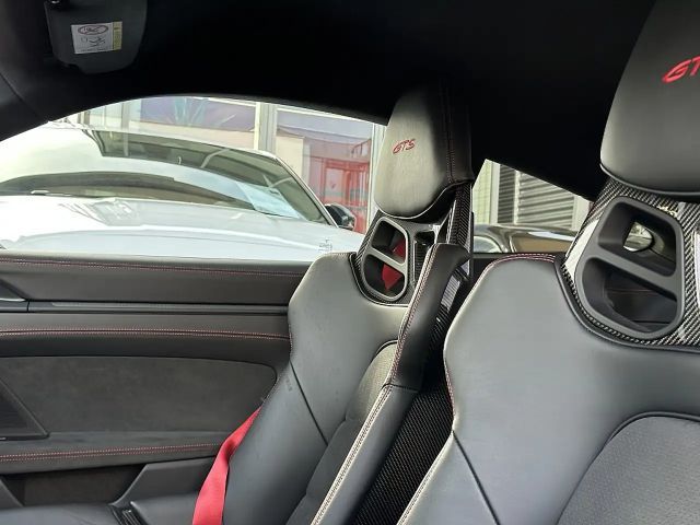 Porsche 911 Carrera Coupé GTS