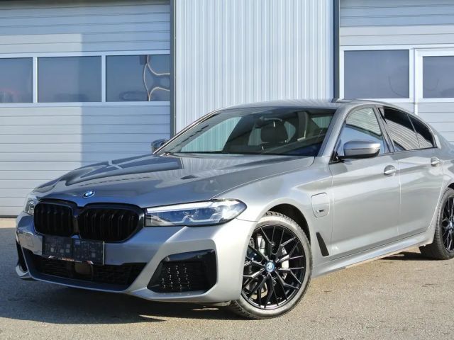 BMW 530 530e M-Sport Sedan xDrive