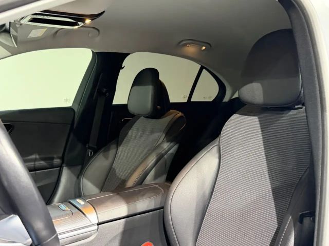 Mercedes-Benz C 200 AVANTGARDE C 200 d Sedan