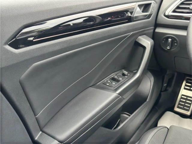Volkswagen T-Roc 1.5 TSI DSG R-Line