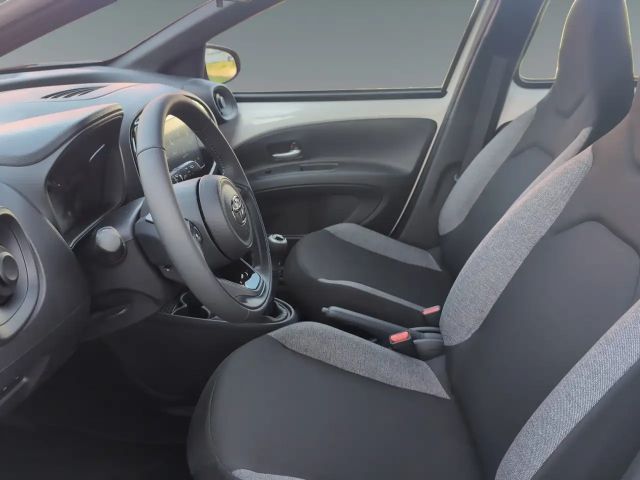 Toyota Aygo X Hatchback Play