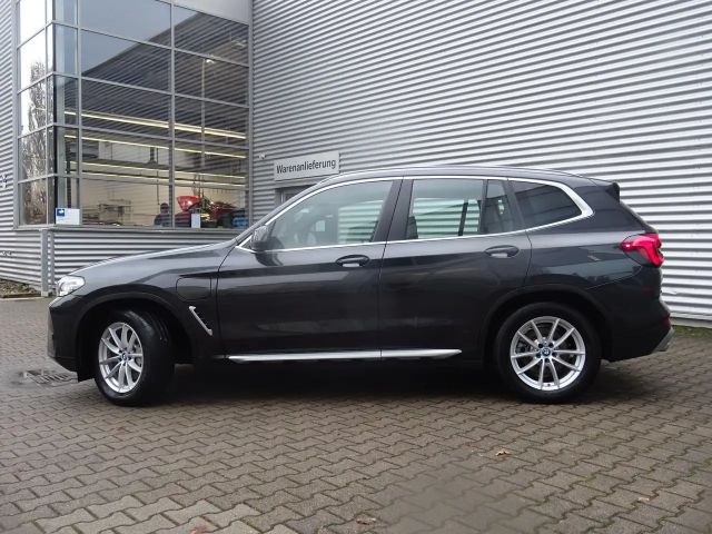 BMW X3 xDrive30e