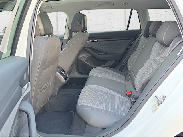 Skoda Superb 2.0 TDI Combi Selection