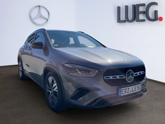 Mercedes-Benz GLA 180 Progressive