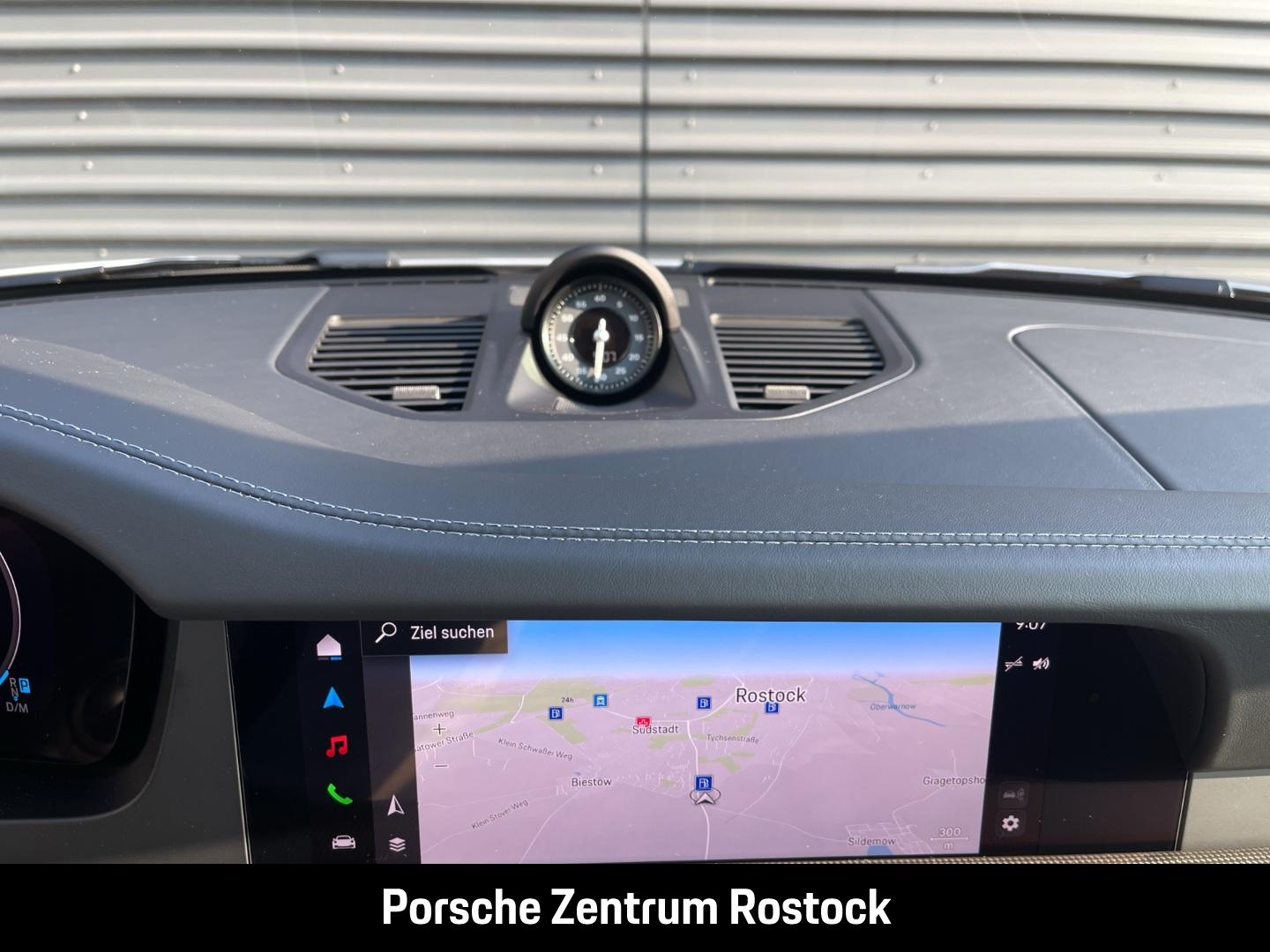 Porsche 911 992 Cabriolet Carrera GTS