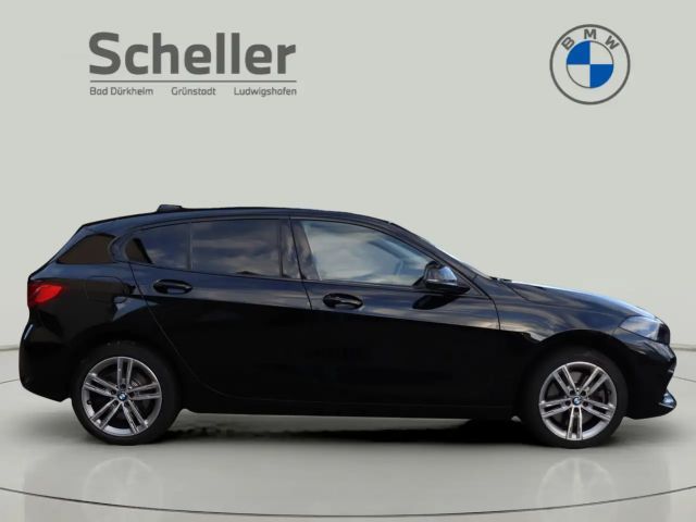 BMW 120 120i Sedan Sport Line