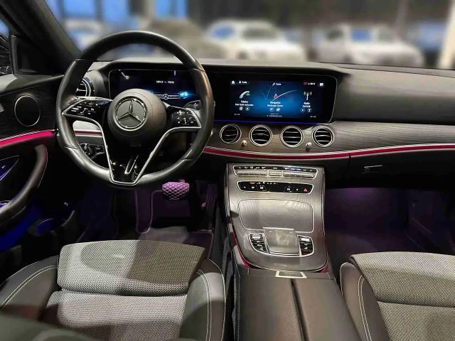 Mercedes-Benz E 200 AVANTGARDE Estate