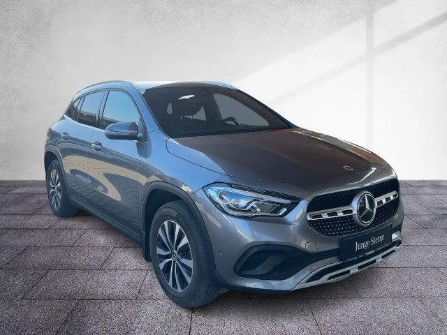 Mercedes-Benz GLA 180 Style