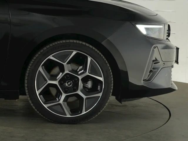 Opel Astra Sports Tourer Ultimate