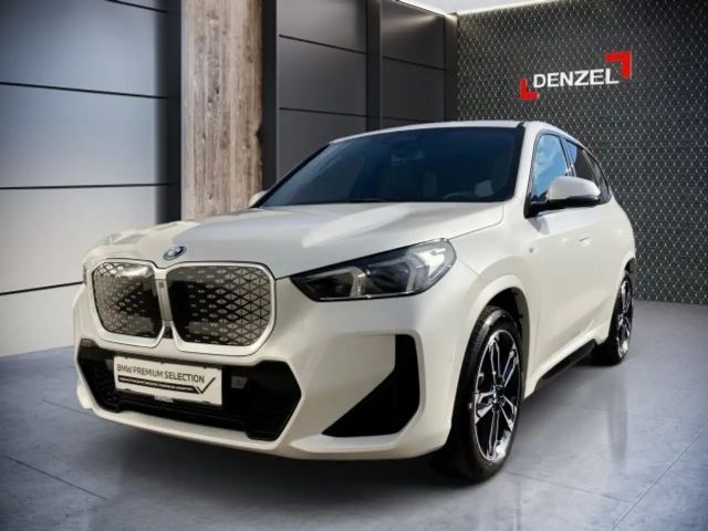 BMW iX1 xDrive30